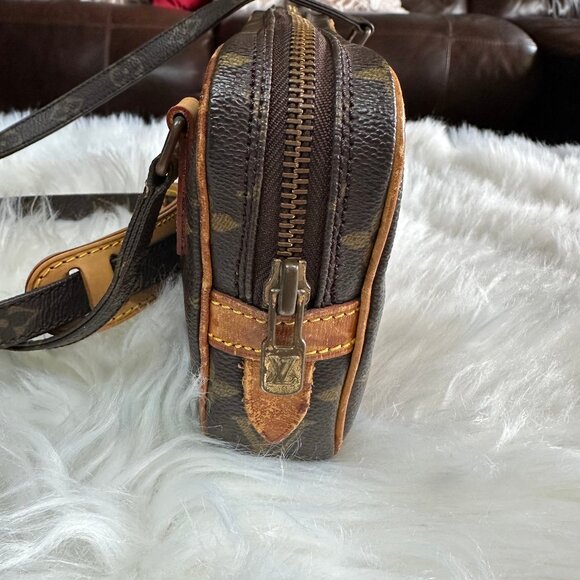 Authentic Louis Vuitton Monogram Pochette Marly Bandouliere Crossbody Bag - Picture 4 of 14